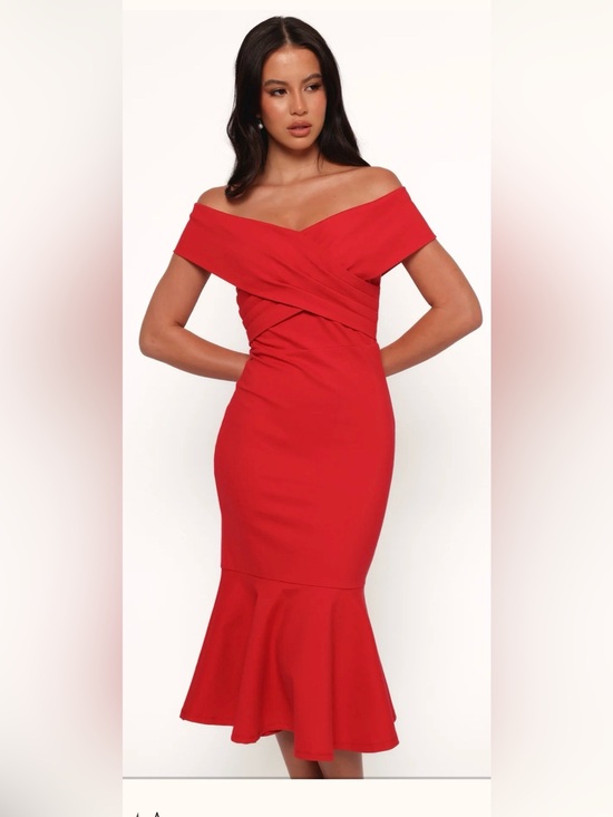Petal & Pup Dresses & Skirts - Petal & Pup Red Off-Shoulder Midi Dress